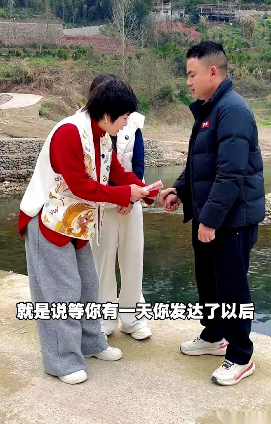 我跟你讲，有的时候，一瞬间就能看明白一个人这辈子值不值得交。刷到一个视频，一个