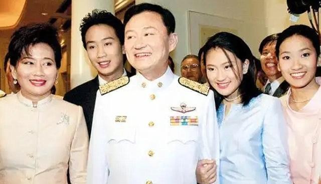 连中国姓氏都不要了？华人全世界都有，只有泰国华人被完全同化早年间泰国华人大多