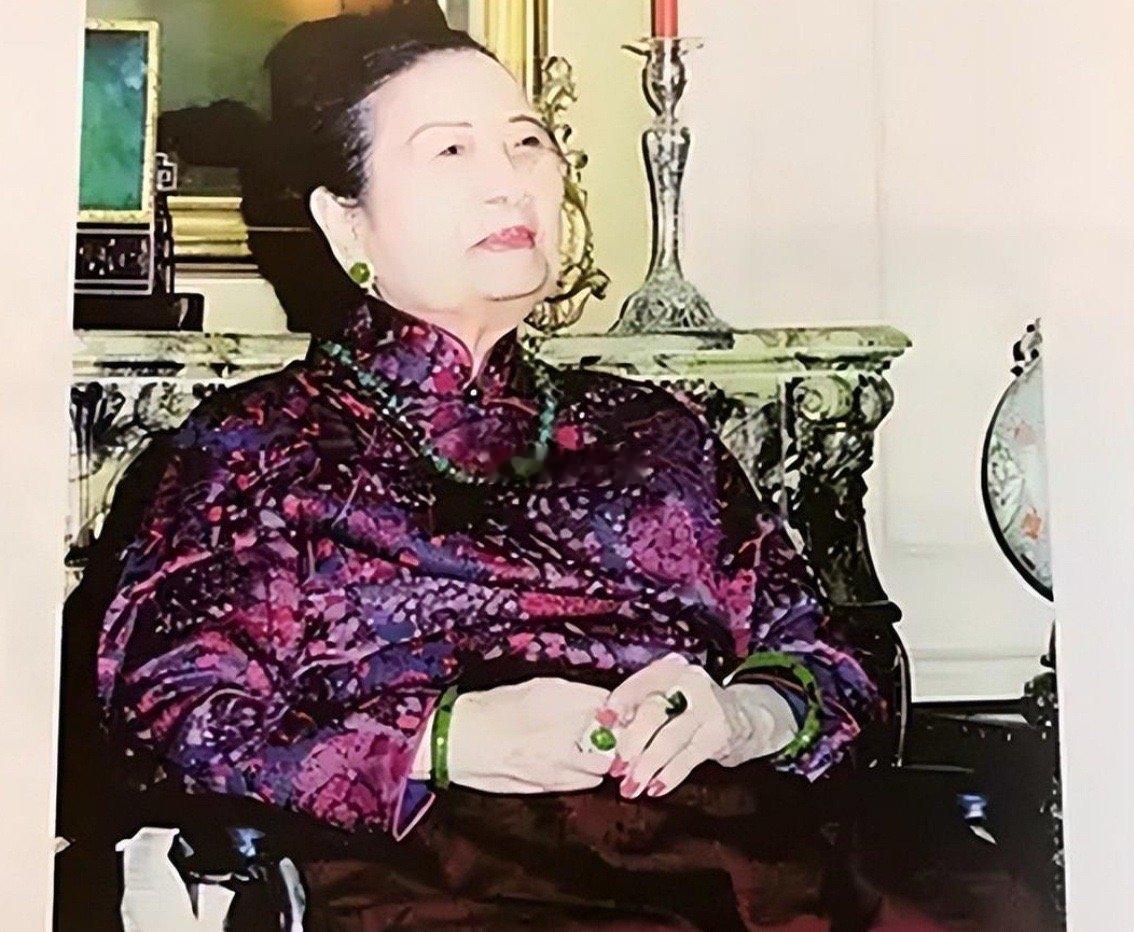 宋美龄价值2亿的麻花手镯，戴到离世，但第一任主人仅花费4万大洋​​​