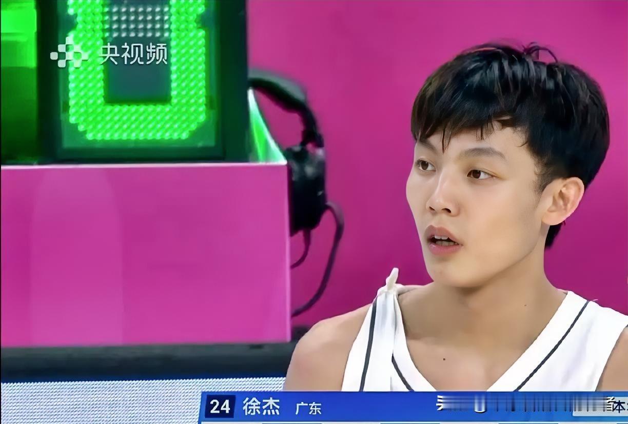 徐杰全运会5场比赛表现，可以进国家队吧！！！对阵山东：上场20分钟，投篮13中