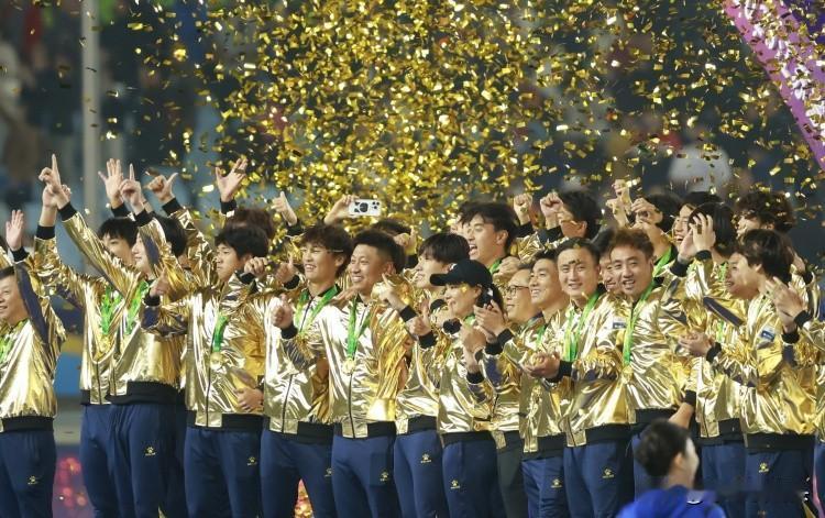 2026中超VS2026苏超赞助对比，中超联赛预估总价值4-5亿元，而苏超不低于