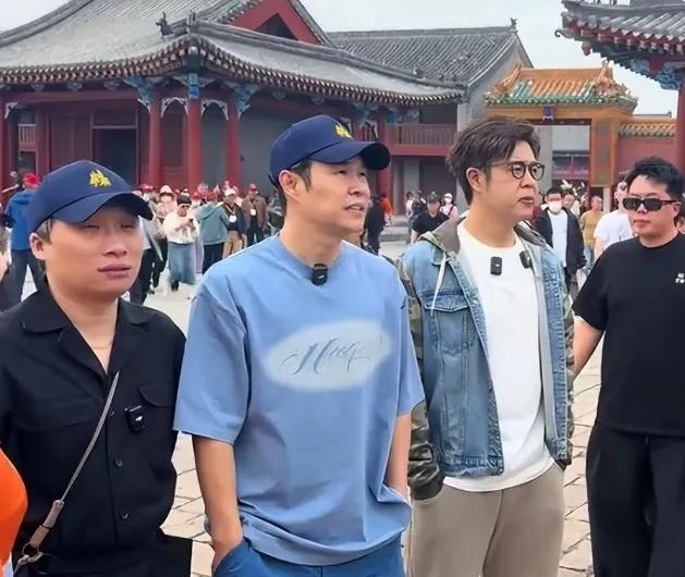 小沈阳是飘了吗？竟被骂摆谱。不就是走个景点吗？何必兴师动众让人清场。怕影响出行，