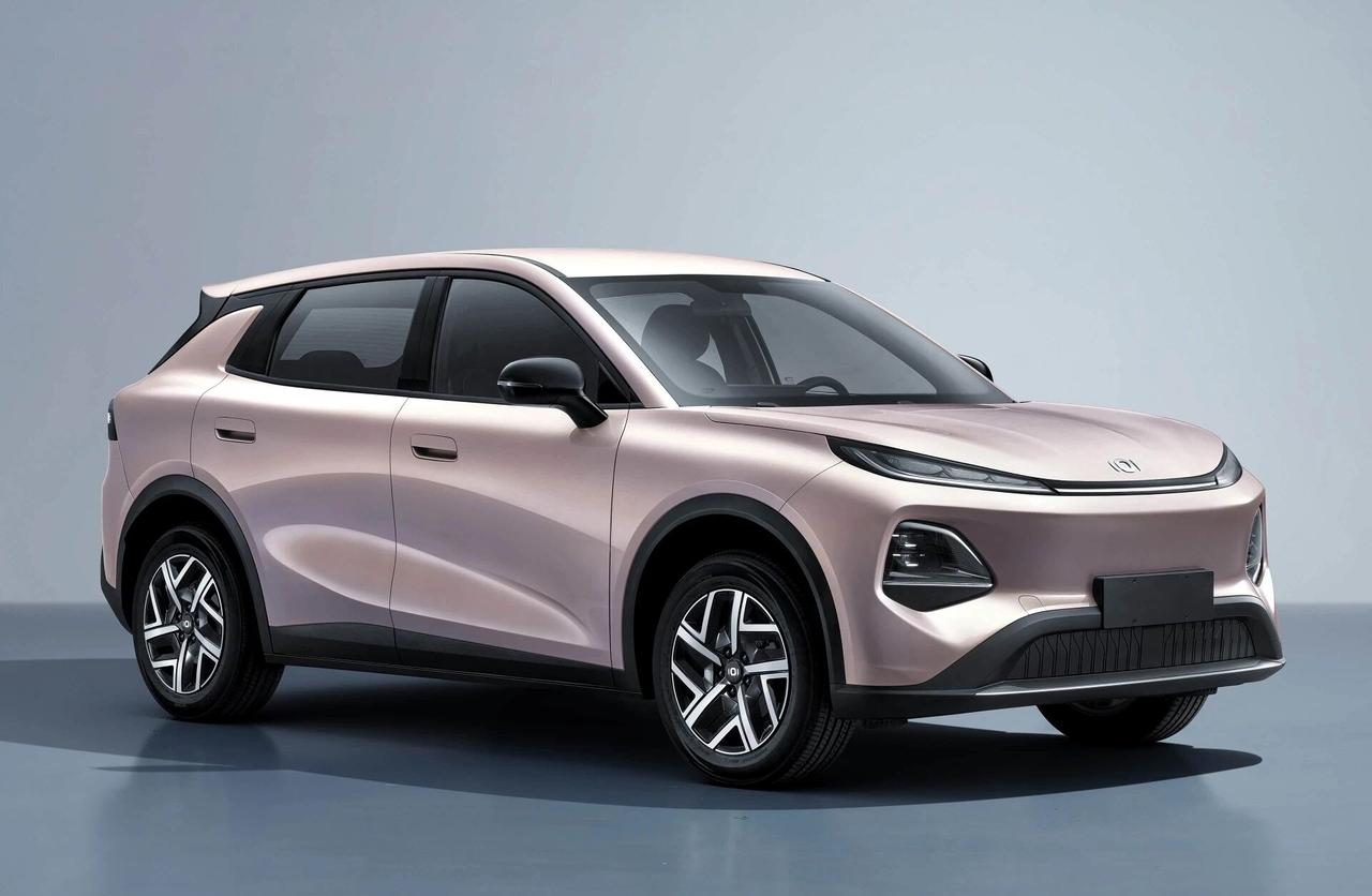 长安是会造车的，可惜营销太烂，启源Q05，能不能爆款，就看定价了。作为比亚迪元U