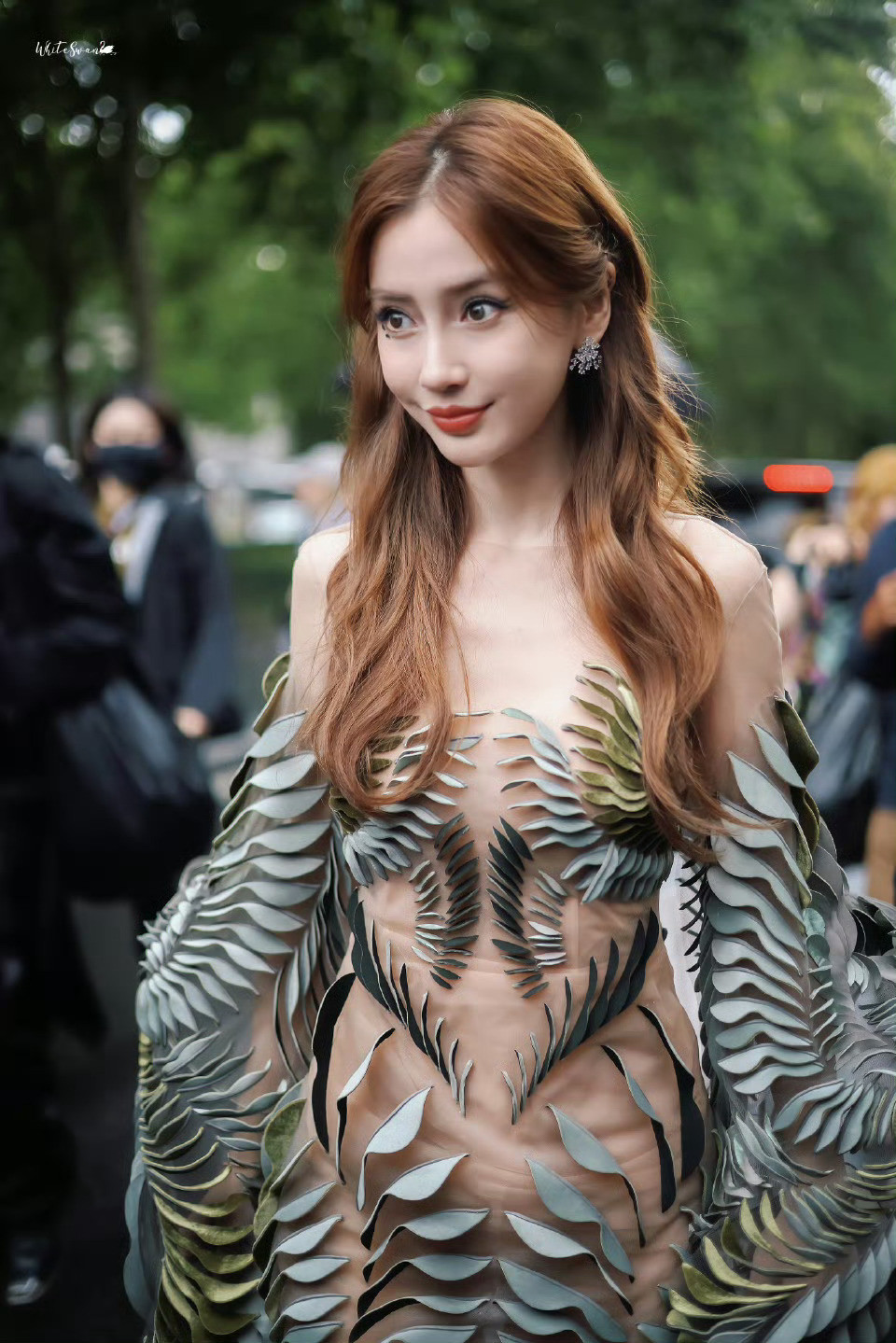Angelababy一出手便是王炸女神降临阿[哭哭][哭哭][哭哭]，baby好美啊！