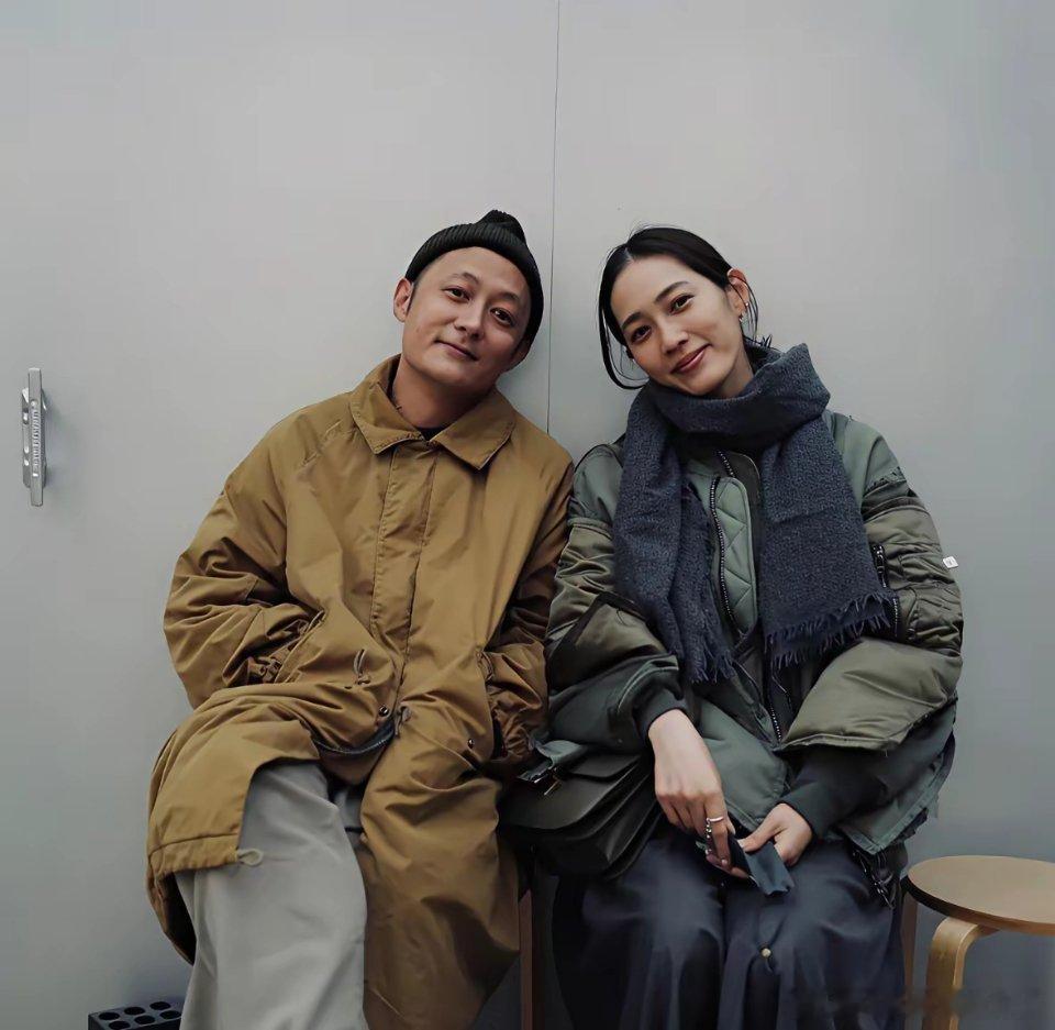 张彬彬，他可能做梦都没想到，自己竟然成了余文乐一家人团建的“道具”了！余文乐，算