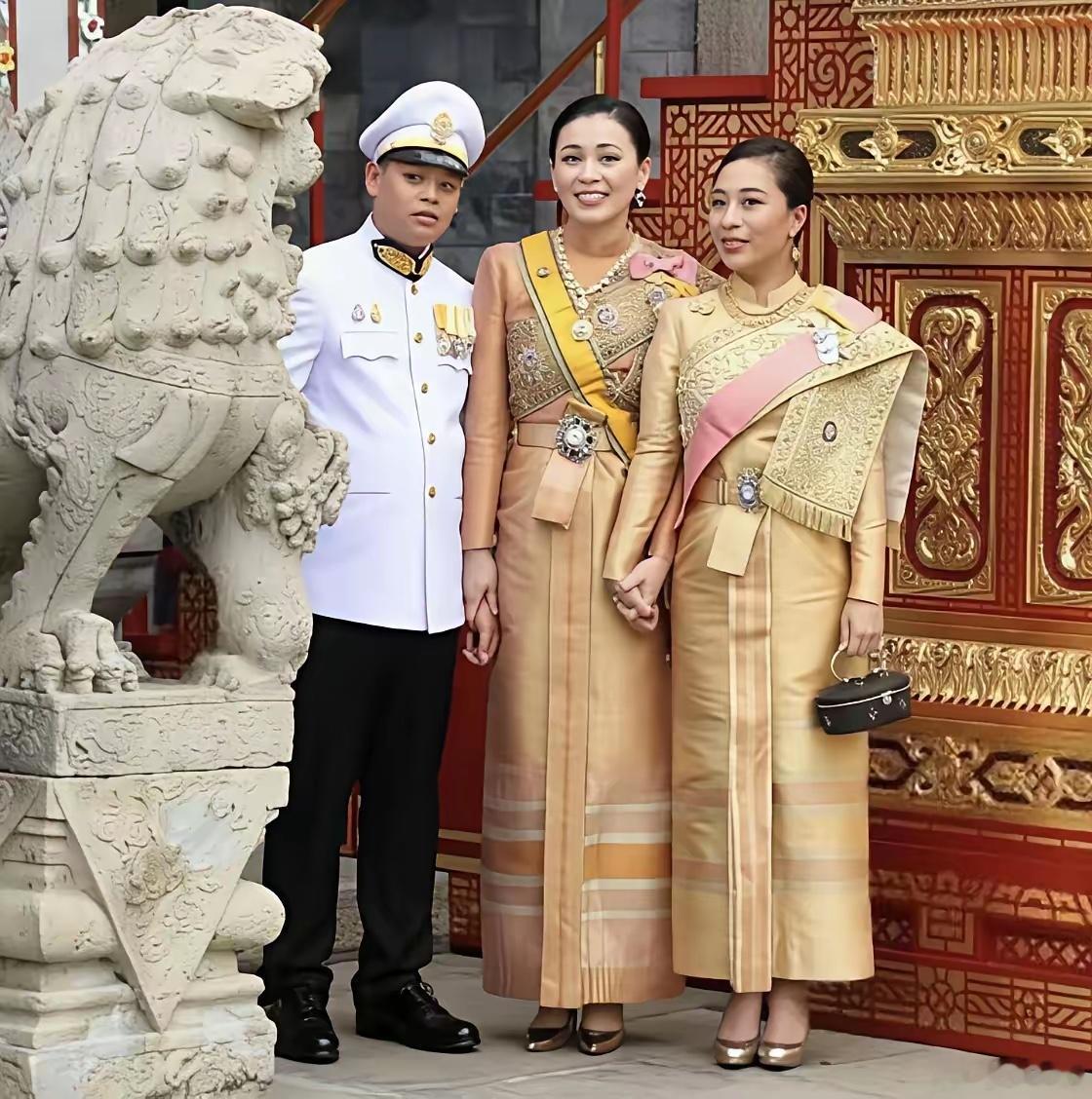 没有想到，帕公主与苏堤达王后竟然是同岁！如果帕公主也有美满的婚姻生活，她应该不会