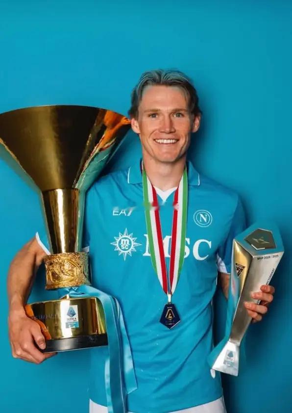 离开曼联就是球星！麦克托米奈离队夺2冠+金球奖第18+踢世界杯一位球员不行，或许