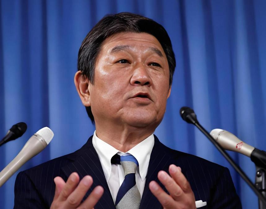 下调对华关系不到一个月，高市早苗放下身段，主动向中方求和5月18日，日本外相茂