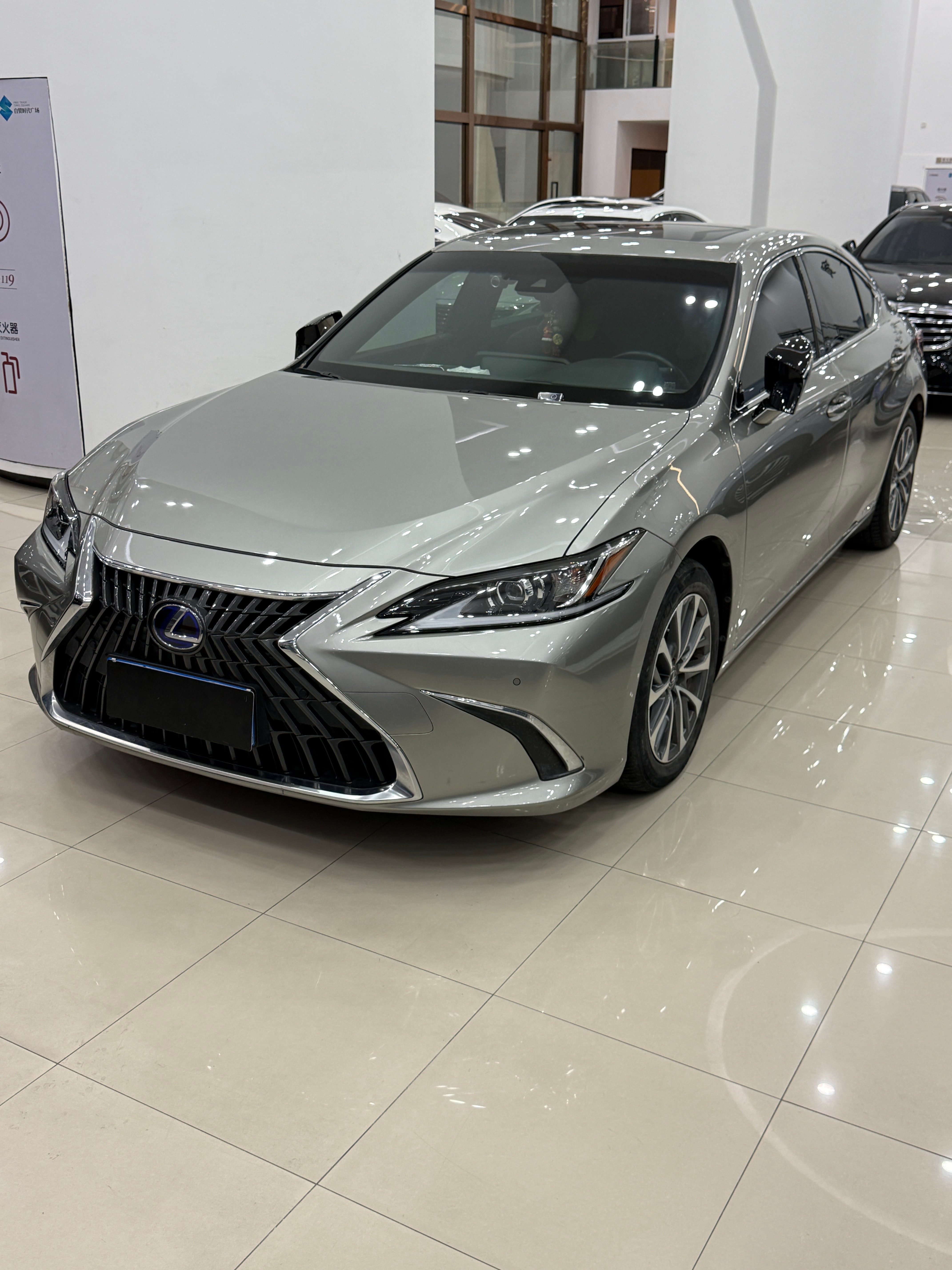 🔥21年ES300h卓越版|6万公里开雷克萨斯的快乐，真的谁开谁懂：✅