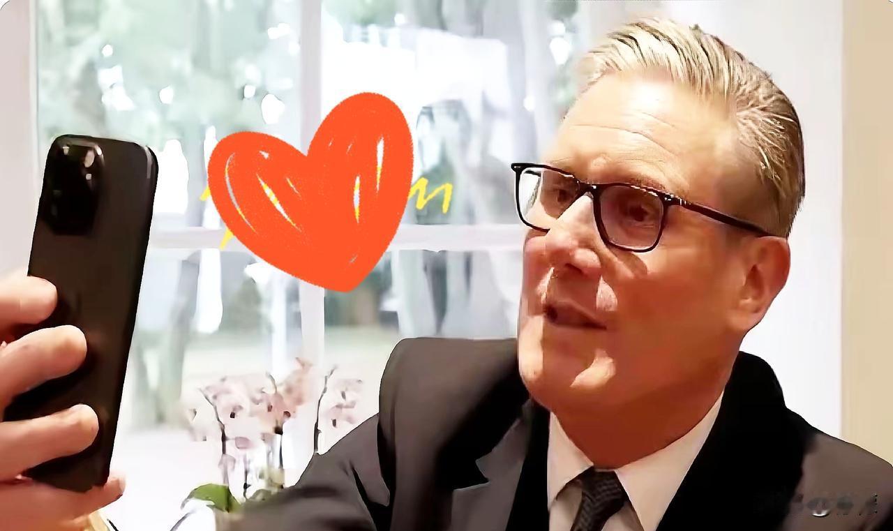 英国首相这一趟，差点没把大伙儿的大牙笑掉！为了防咱们“窃听”，特意采购30多