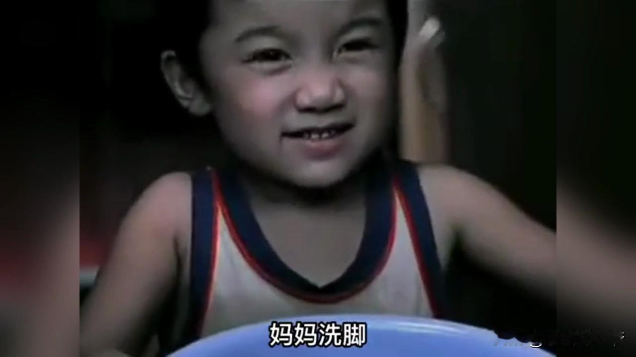 身边70后包括自己，身体毛病不多的，都在小时候有个习惯：睡前泡脚。现在还能