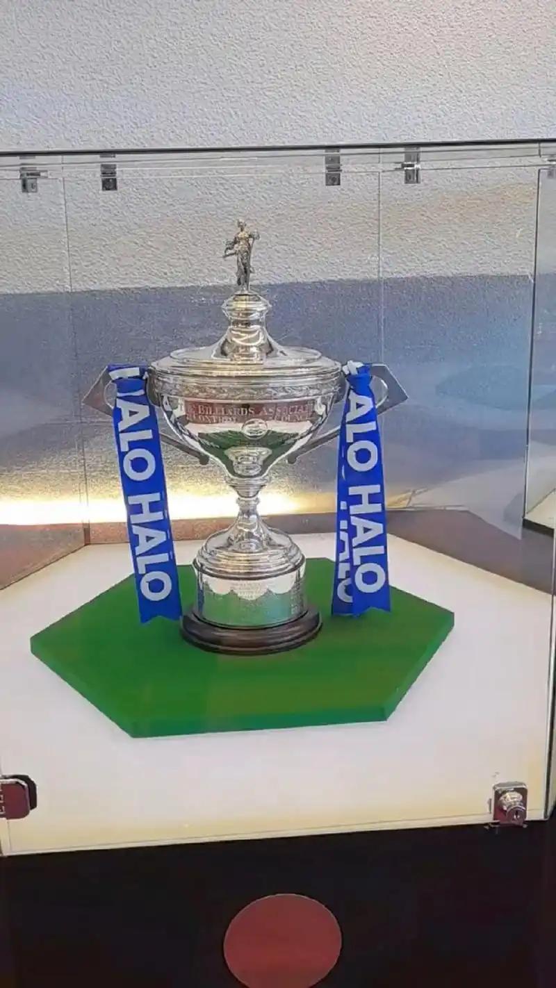 斯诺克三大赛奖杯需要归还？斯诺克历史悠久，其中斯诺克世锦赛、英锦