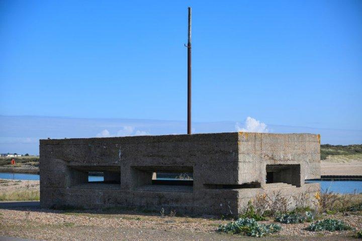 俄军占领了康斯坦丁诺夫卡附近的一座乌克兰要塞村庄俄军部队将乌军赶出新米特罗夫