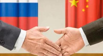 中俄铁路共建的地缘经济意义5月20日，普京访华期间，中俄双方敲定中俄铁路共