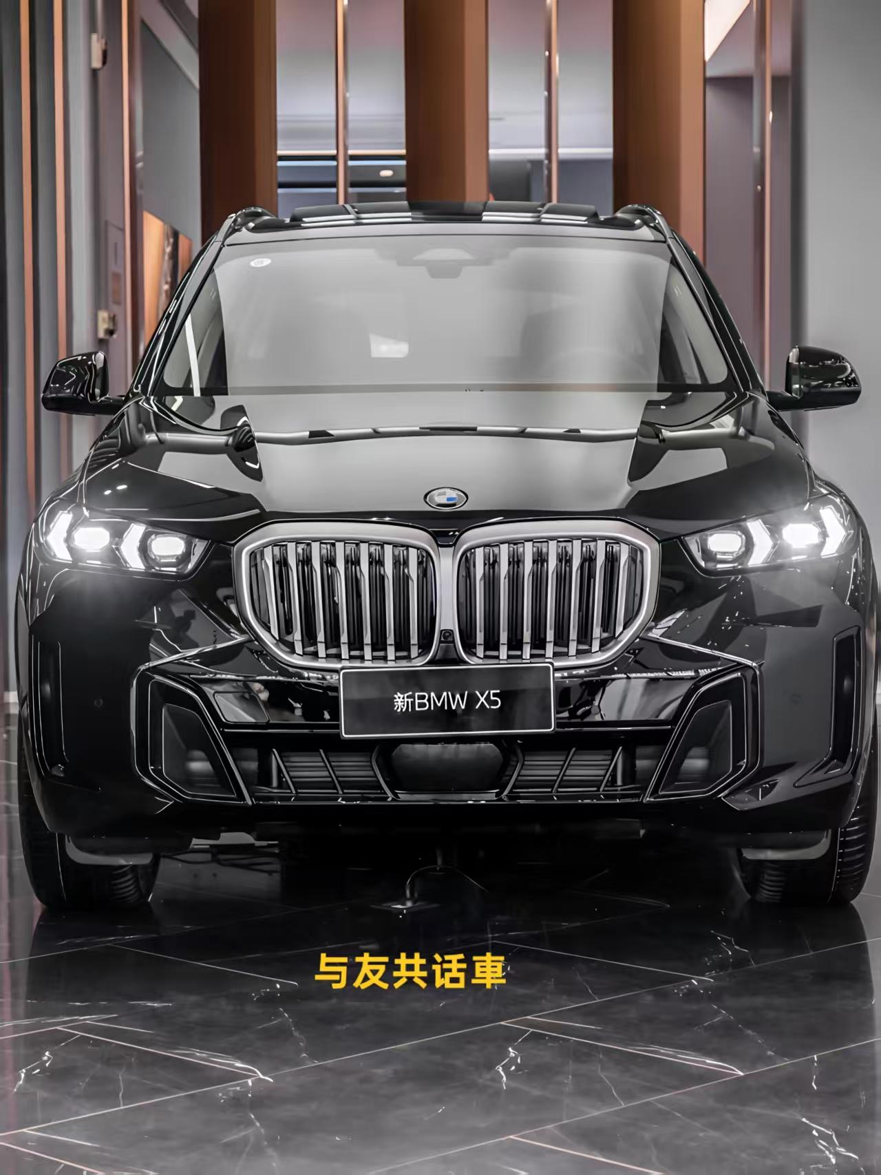 宝马X5体验：豪华SUV的科技与实用主义平衡宽大的双肾格栅、挺拔的车身线条，宝