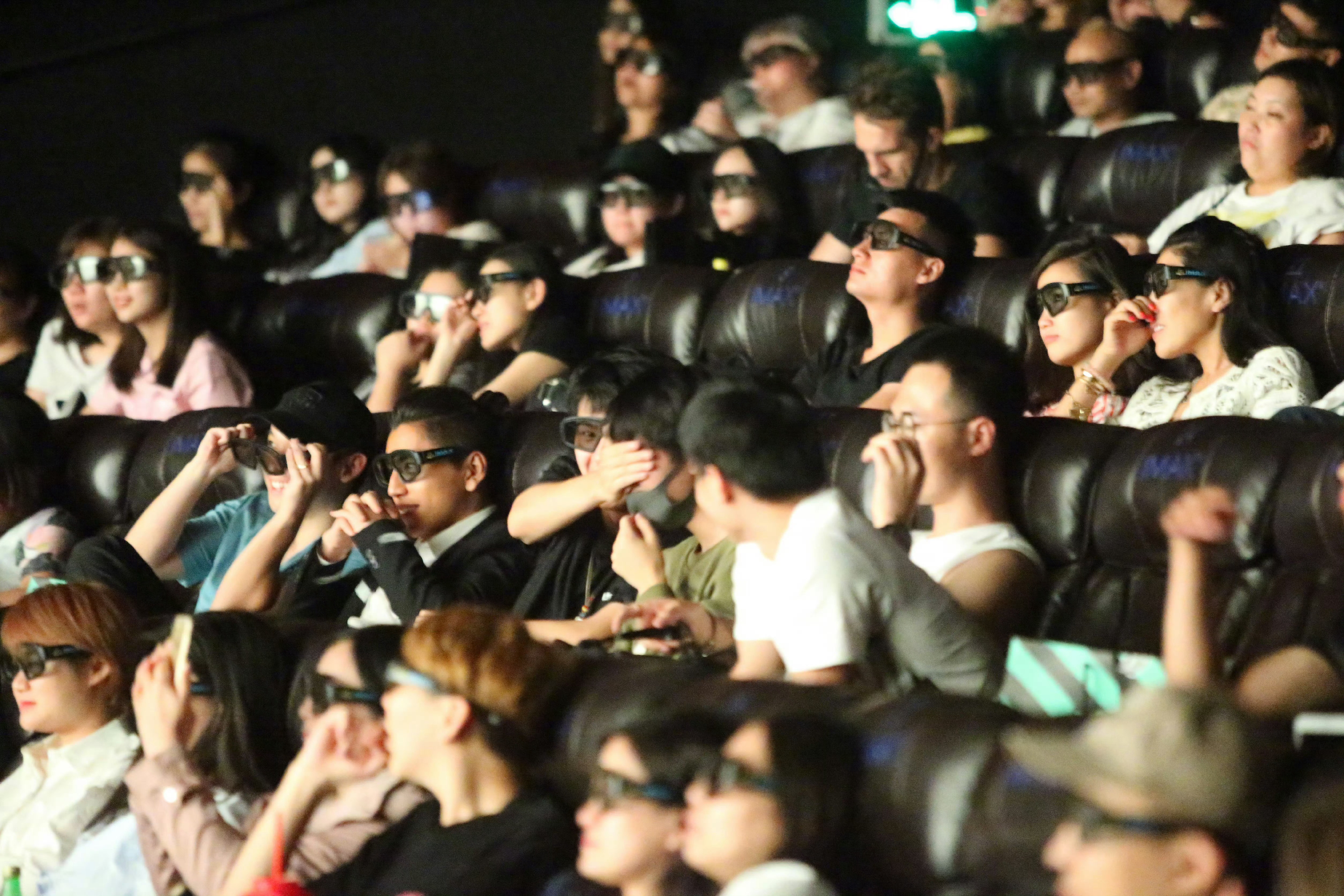 然而真正偶遇少儿不宜时：