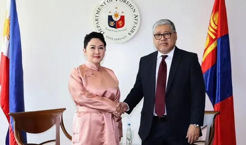 蒙古国外长巴特蒙赫正在访问菲律宾!根据官宣，菲律宾和蒙古两国达成联合声明，两