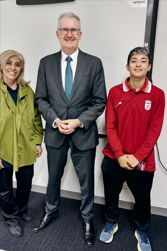 突发反悔！1人改变主意，决定返回伊朗。据BBC的3月11日官