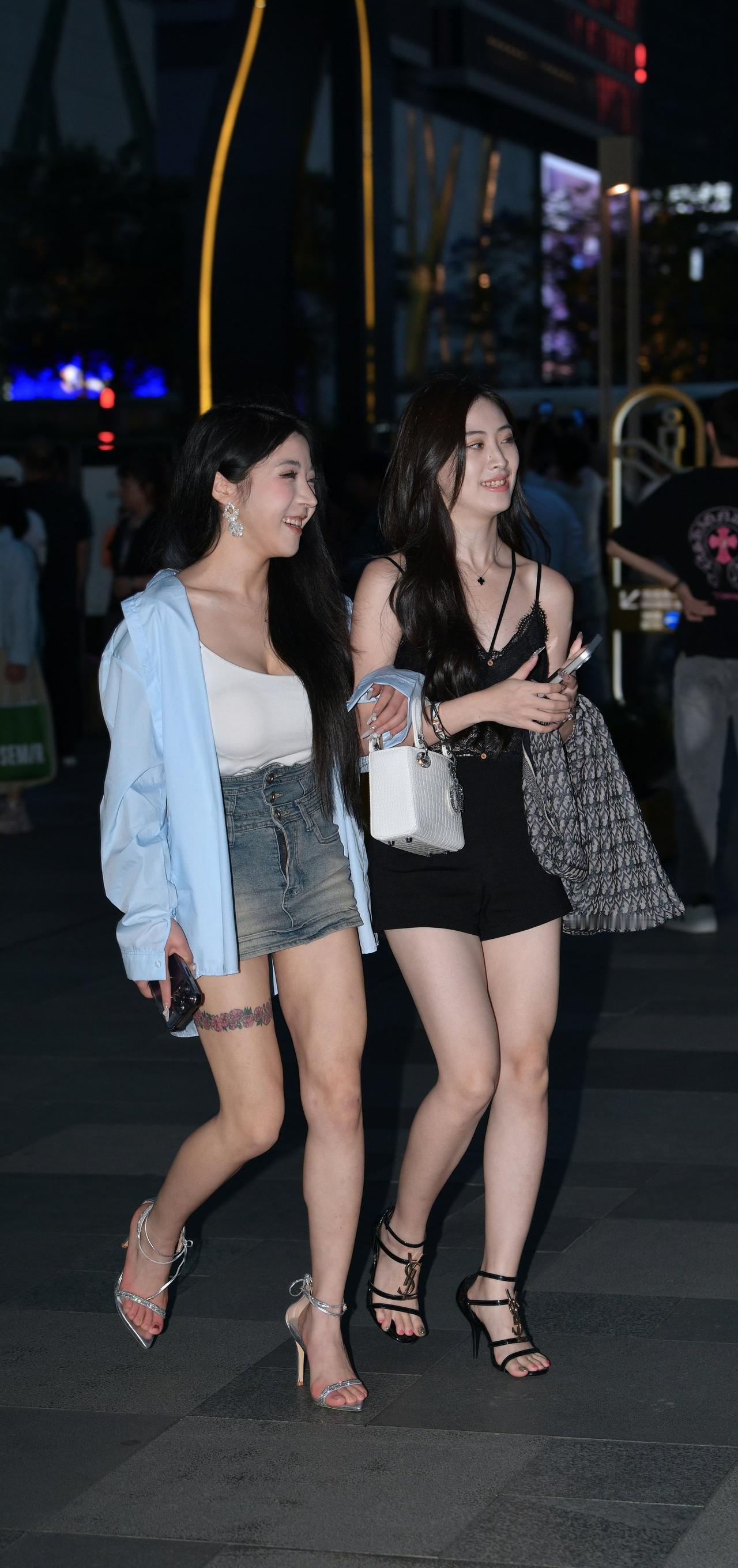 笑容确实会传染