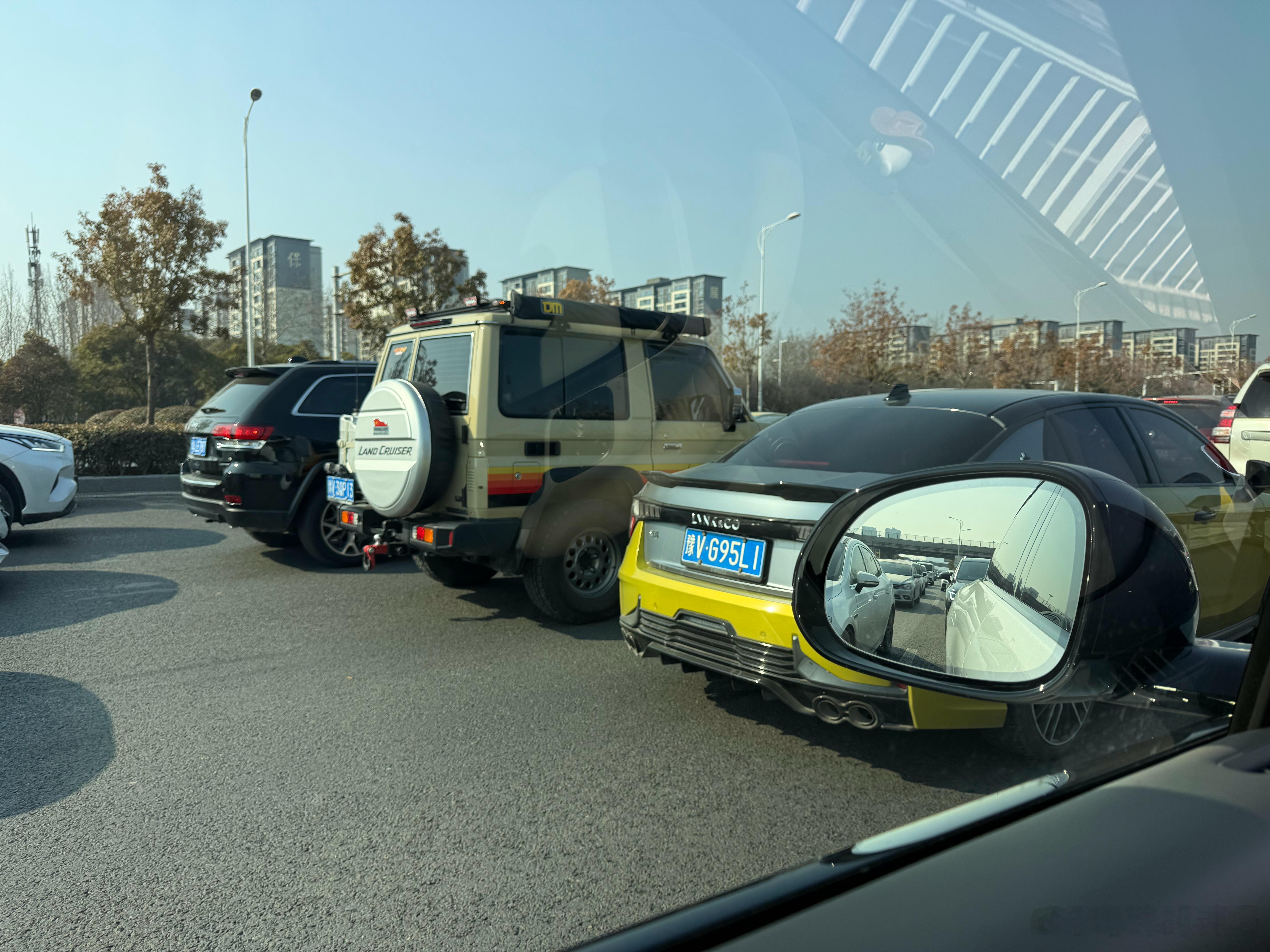 这短轴陆巡看着真有感觉！