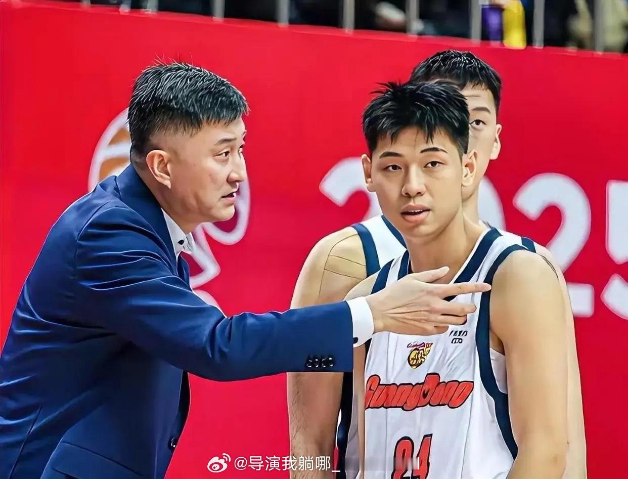 杜锋指导在球队止步八强之后总结整个赛季：不觉得遗憾，我们拿过11个冠军，很多球队
