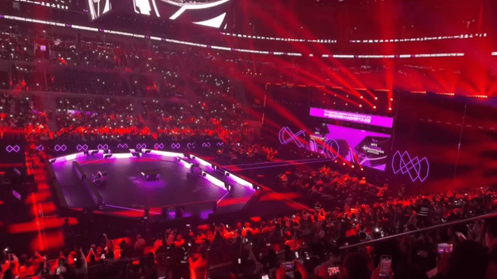 3.12日，有孙颖莎比赛的场子是这样的，全场嗨，座无虚席！重庆冠军赛，今天是