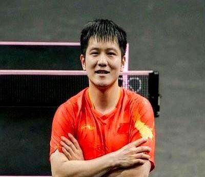 刚到德国就连输两场，樊振东真不行了？所有人都以为他水土不服，要跌下神坛。可