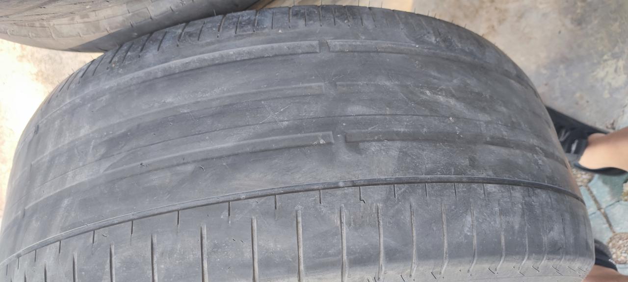 问界M7开到44444公里更换轮胎