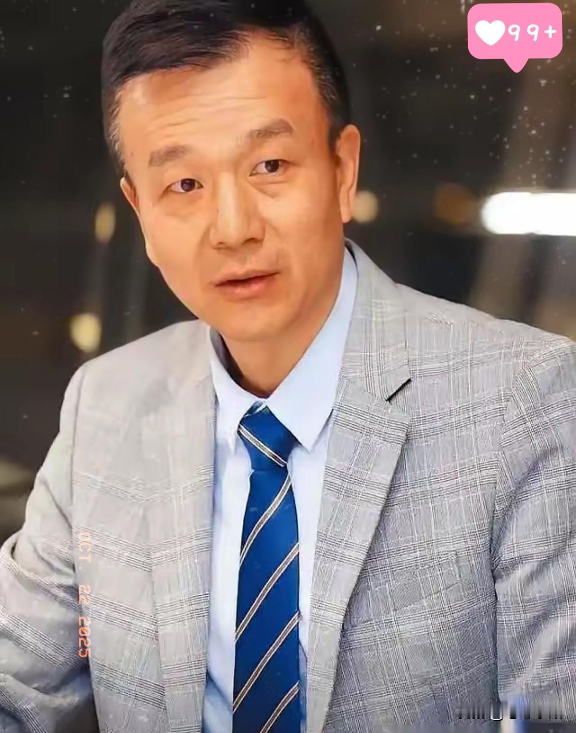 “解放军来了我第一个投降，因为我是中国人嘛！”于北辰这话一出口，我差点把嘴里