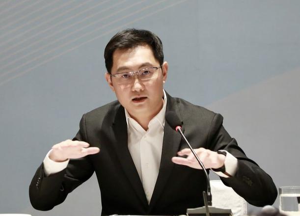 真没想到，2026年互联网圈的第一场大戏，竟然是腾讯“自家人打自家人”。为