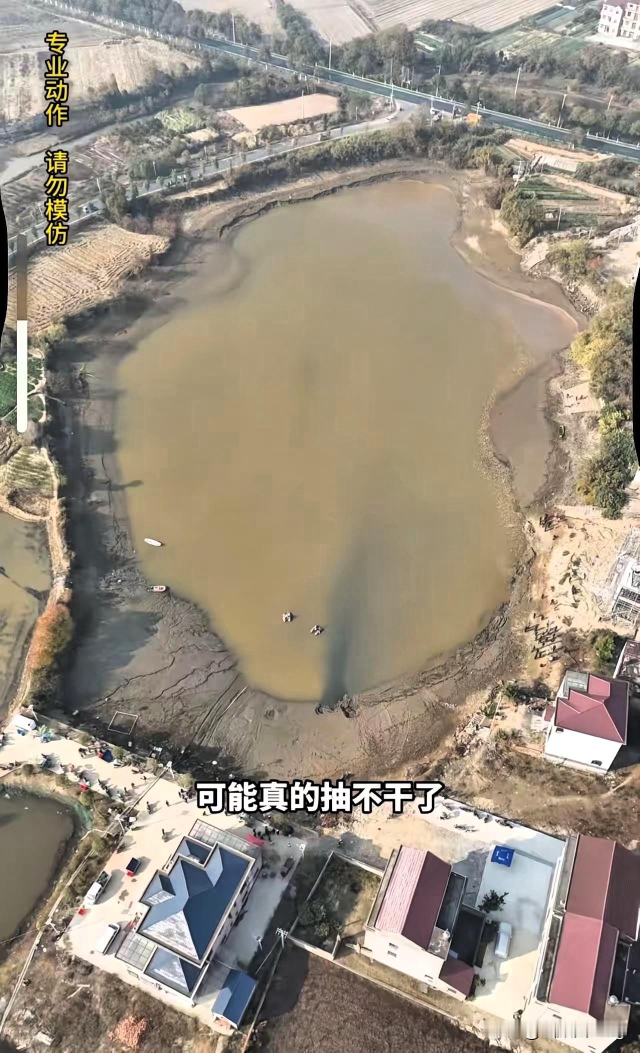 看哭了！这才是网红该有的模样，流量配得上善良才是真的顶！大表哥十万包塘本想做场直