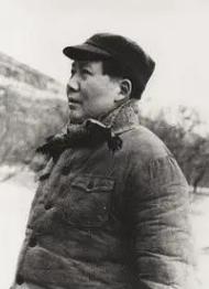 1947年7月23日，小河会议结束后，毛主席突然找到贺龙，神色凝重地说：“有句话