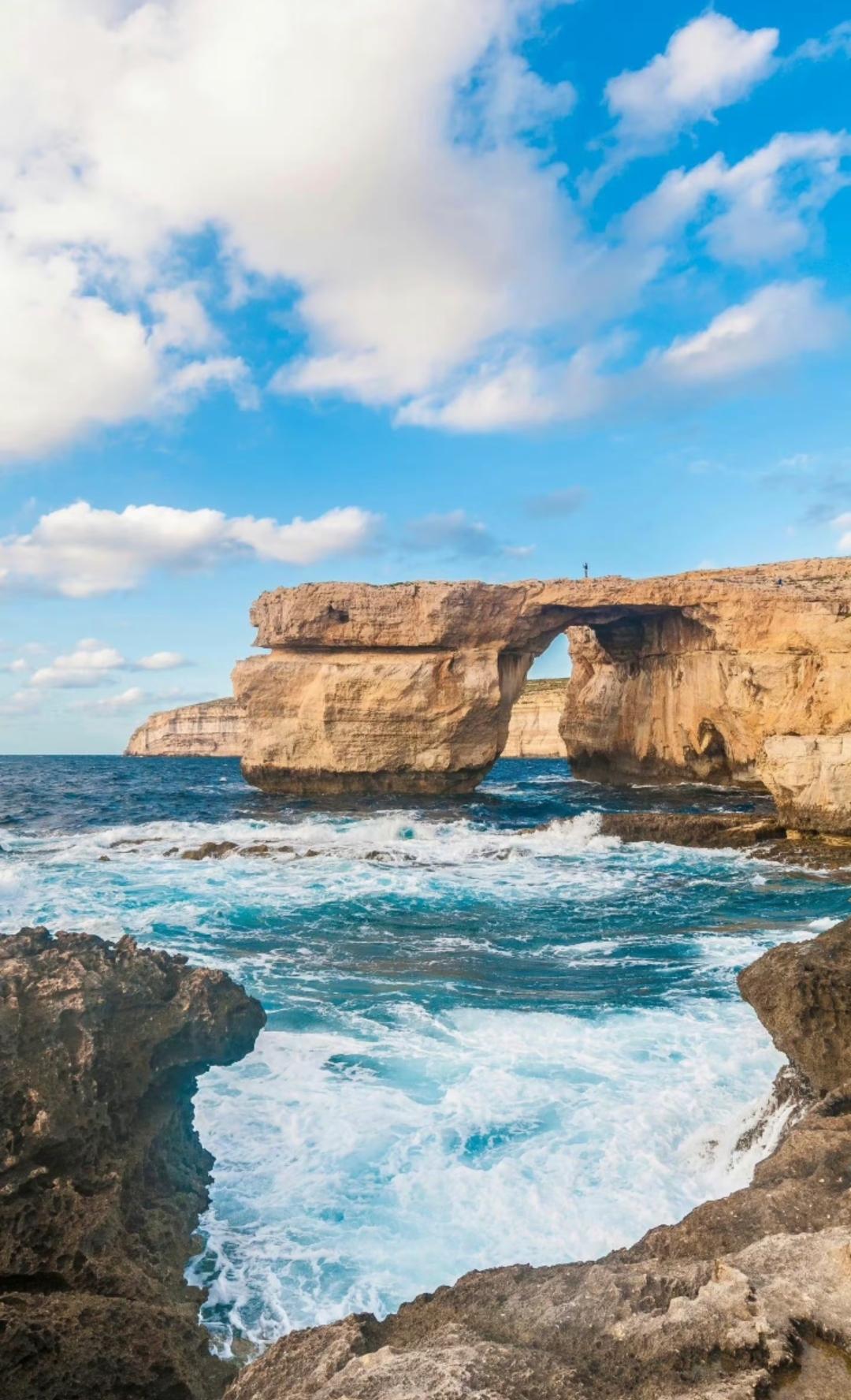 怎样做人，才算是有城府?1、心里波涛汹涌，脸上一脸的平静2、知道什么时候