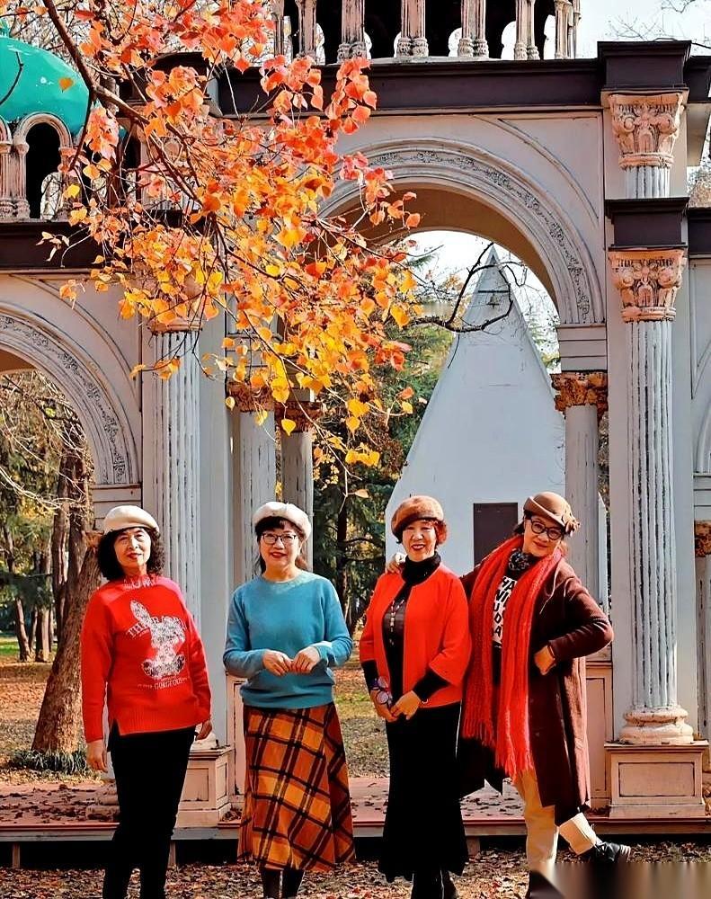 社保局的亲戚，前两天吃饭时，神神秘秘地凑过来说：你要是交的灵活就业，到年龄立马就