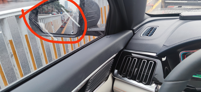 说说宋plusdmi的小缺点用车两个半月，整体感受还行。优缺点论坛里都有谈到。