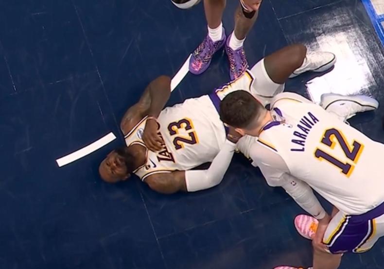 湖人如果让出西部第3，必定会被这两支球队盯上！第一个，约基奇、穆雷的掘金，湖人