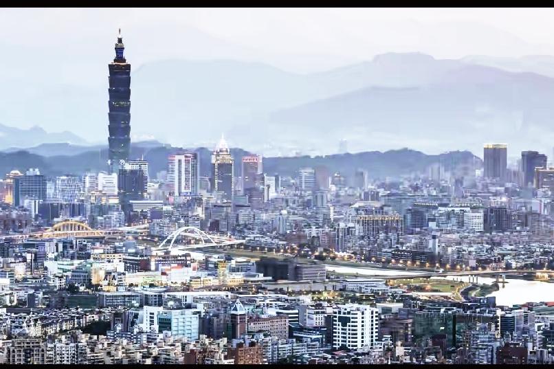 首场辩论结束，张亚中作出保证，当选就谋求统一，韩国瑜率团离岛网友众说纷纭道: