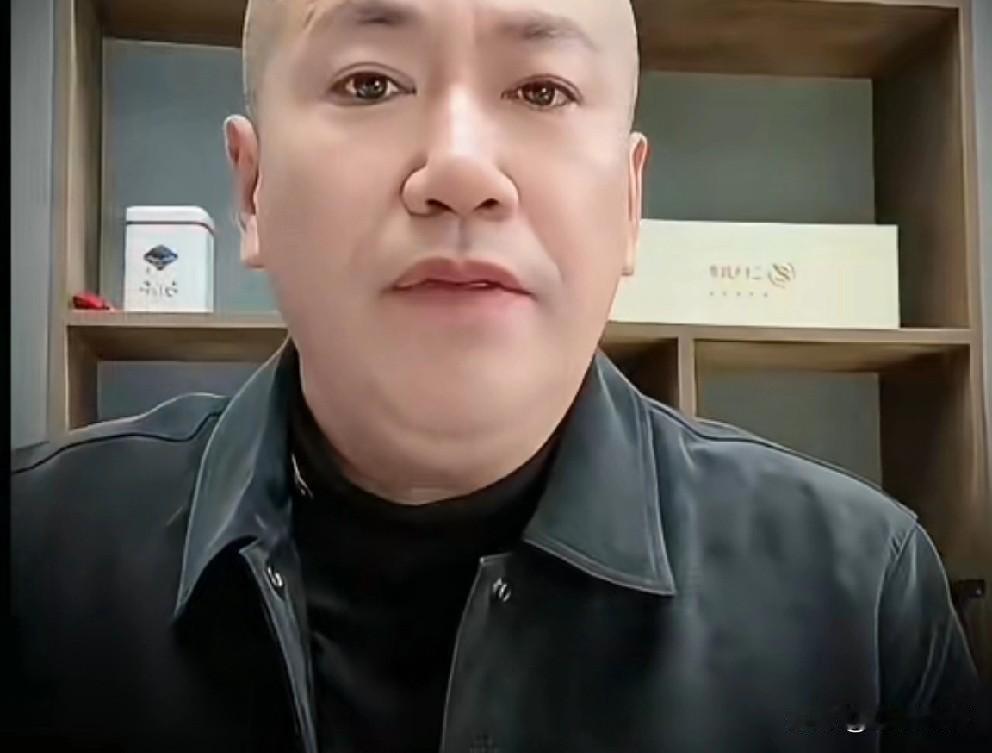 赵本六辟谣铁岭小辉一派胡言，事实不像他说的那样，说我摔手机和大部分都是我摔的，喝