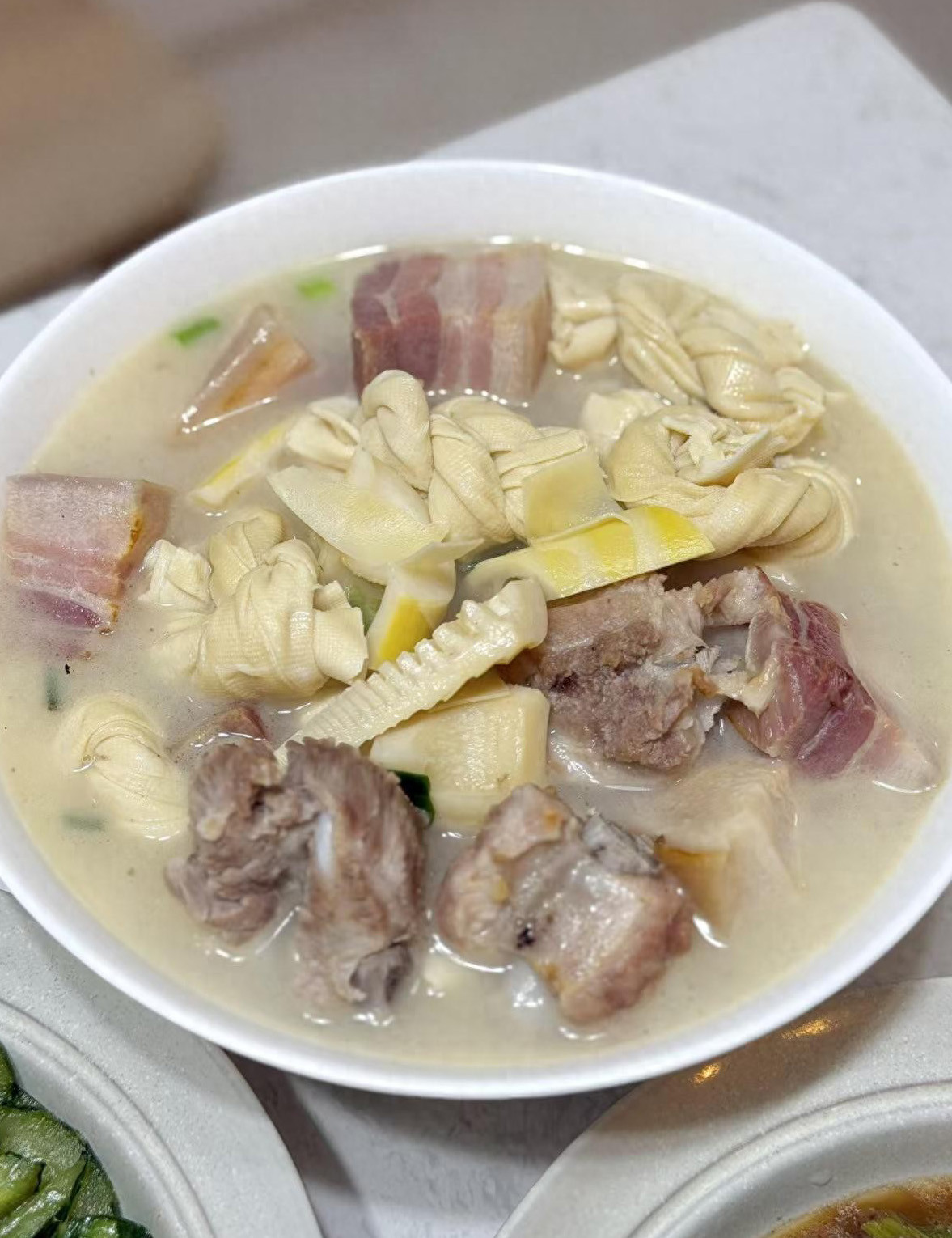 🥣这3碗汤隔天喝一次，血脂血糖都更听话！现在知道还不晚体检单上血脂、血糖、胆