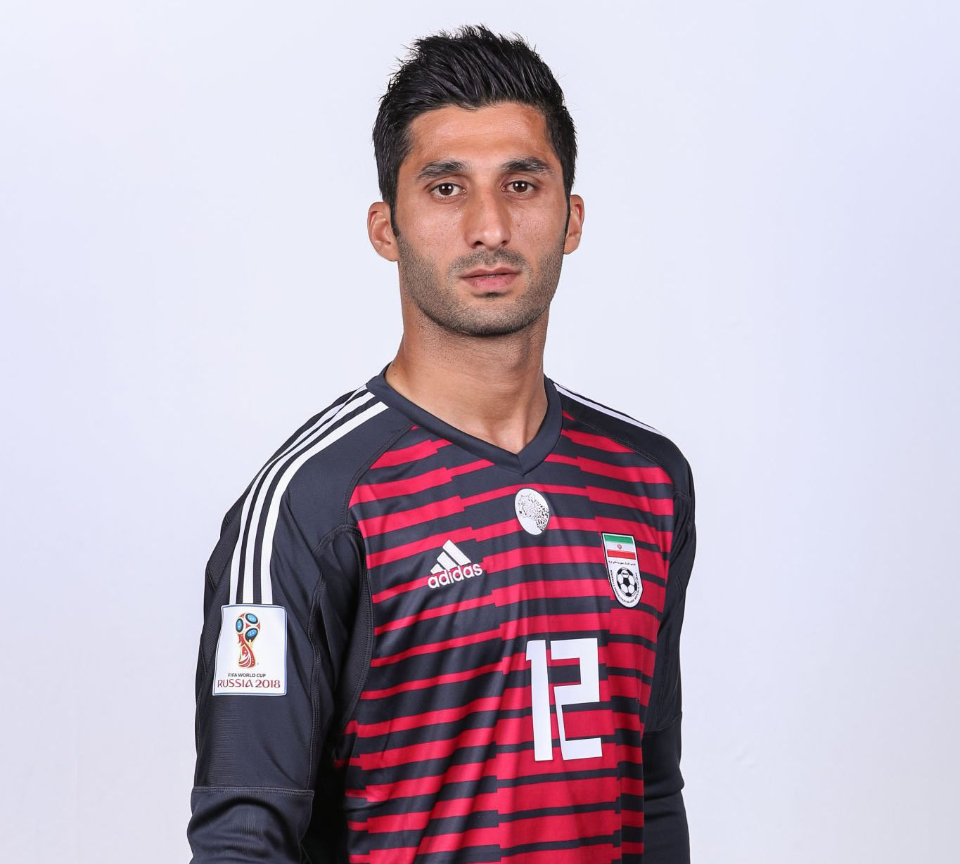 半个月前，伊朗足球国家队守门员拉希德·马扎赫里在Instagram上发布了一条动