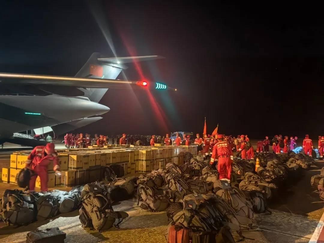 缅甸地震已致2056人死亡特殊的支援，中国救援队用实际行动诠释了“一方有难，八