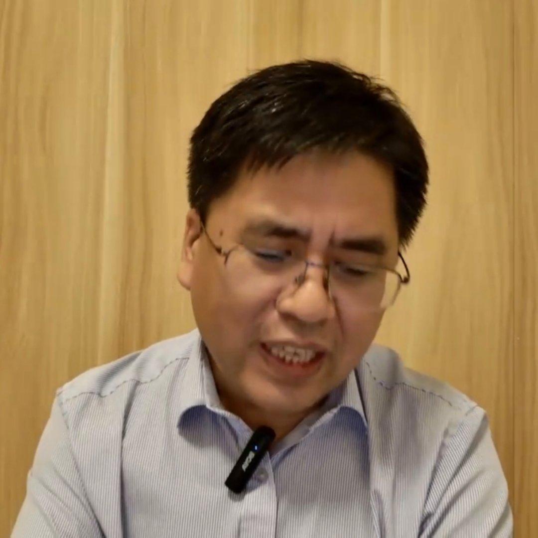 鸿蒙钊哥黑鸿蒙，开发人数安卓是鸿蒙几十倍，安卓是自有人员，鸿蒙是两三个自有人员带