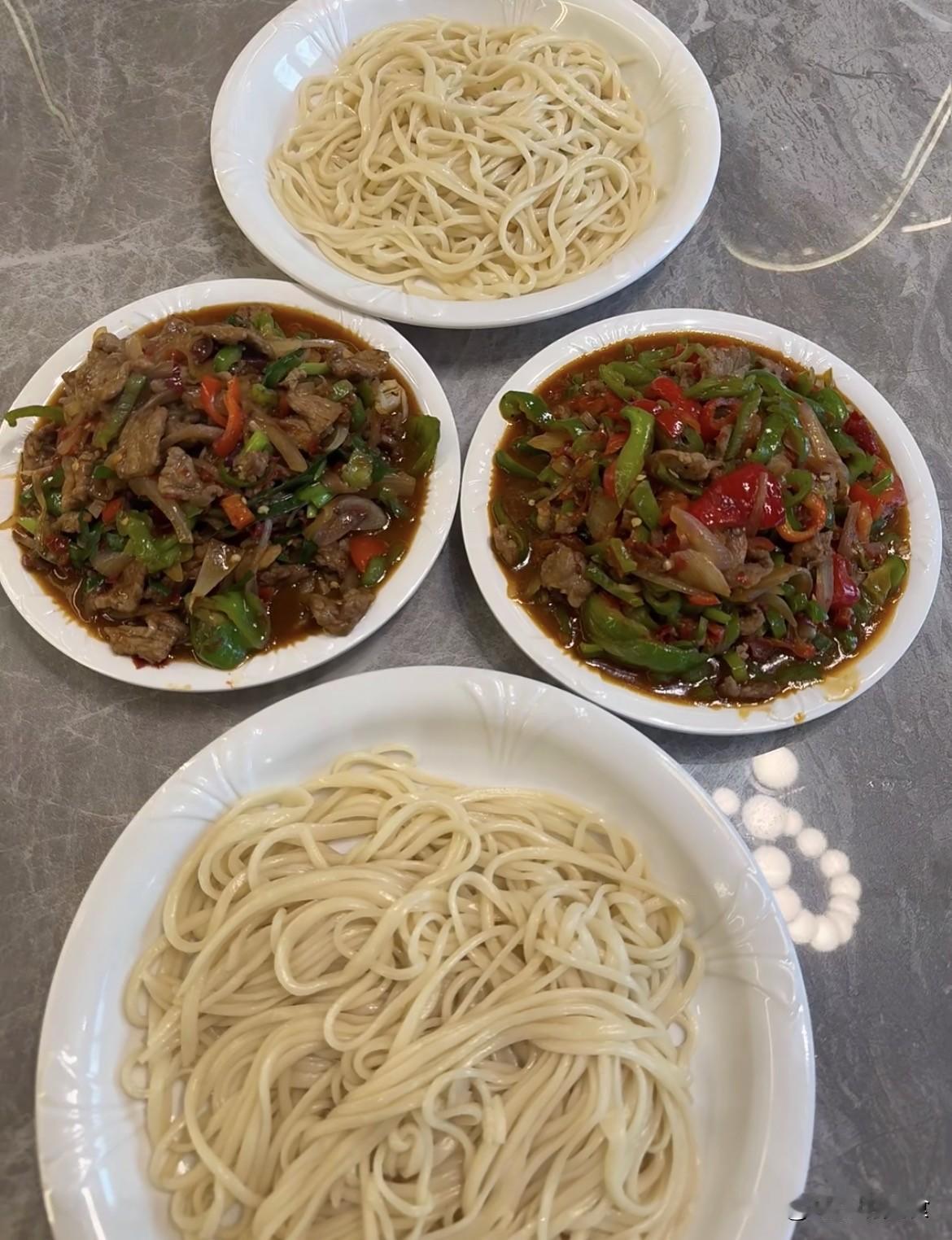 太现实！新疆餐饮老板不愿说的潜规则：熟人，才是最大坑！在乌鲁木齐做餐饮，我听