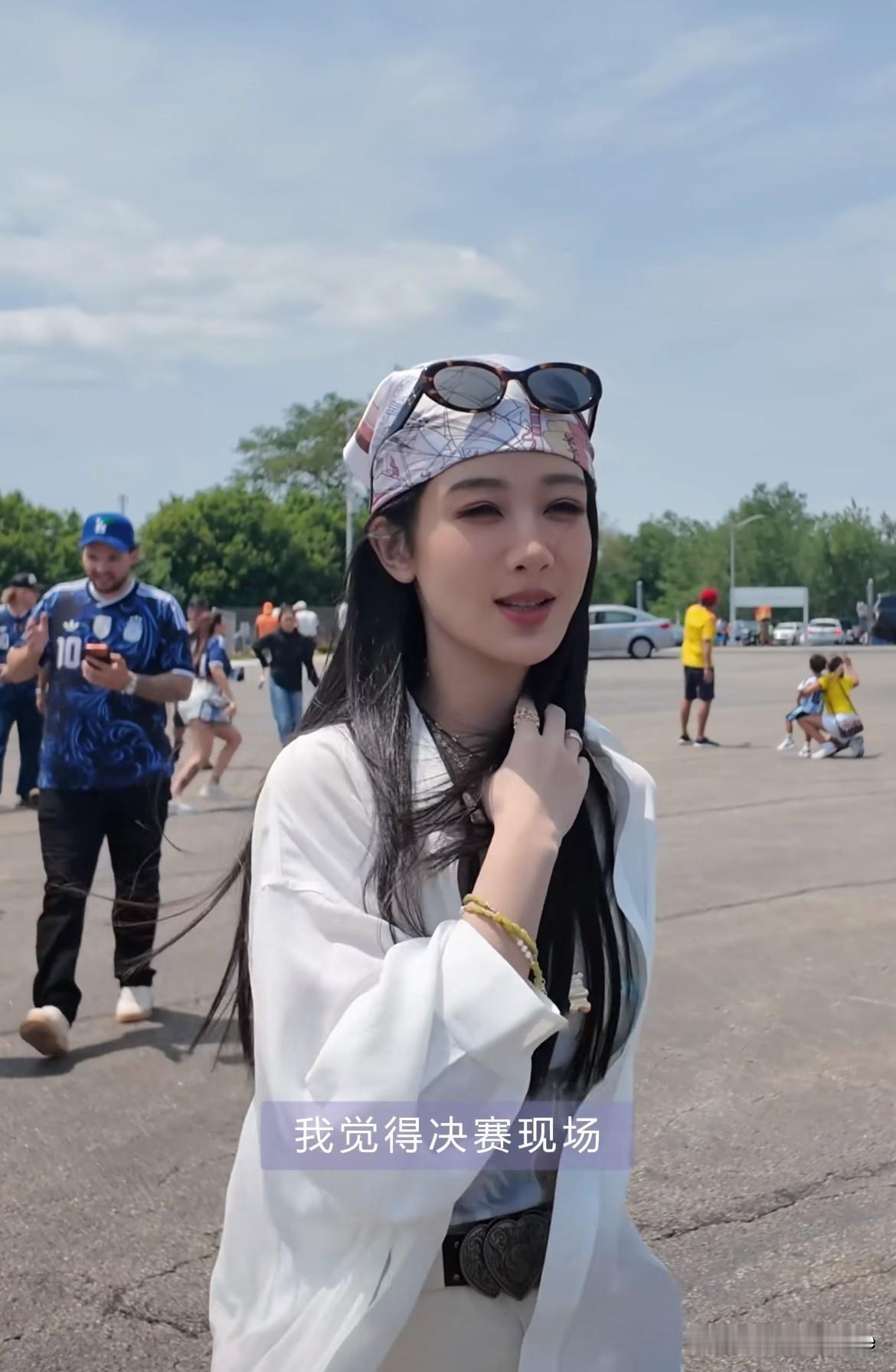7月23日，自从杨紫白鹿两家互踩甩图，杨紫公开全面维权后，几乎每天🧣营业，分享