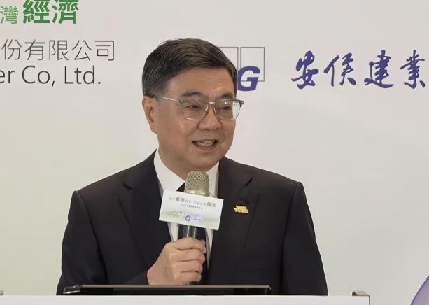 就在刚刚，台“行政院长”卓荣泰发表声明，5月6日，台湾地区行政机构负责人