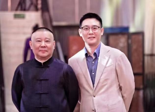 栾云平结婚的钱，都是师娘给的。婚房装修是师娘花钱的，结婚请客吃饭是师娘花钱的。