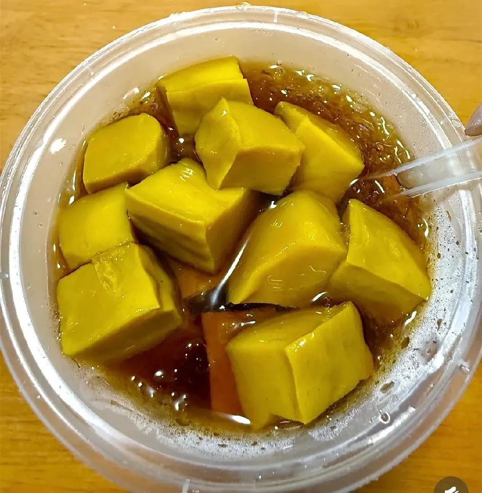 来广西人解释一下，这是什么美食小吃？挺好吃的