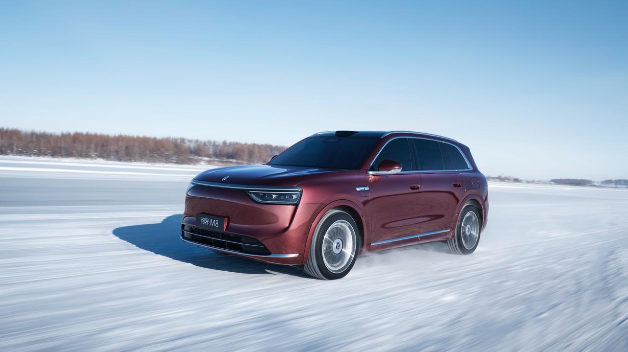 传统豪华车主转投问界M8，这车开了才知道啥叫真智能以前选择一台豪华SUV，车头