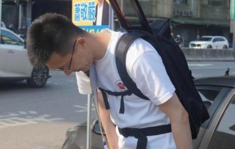 快讯／萧敬严宣布退出国民党初选提名：让一切回归平静 国民党前发言人萧敬严今天