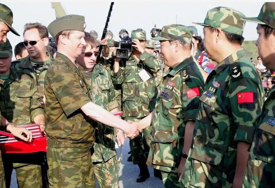 难怪俄军明知自己已全面落后，为什么不愿采购中方武器装备呢？俄罗斯专家一句话终于说